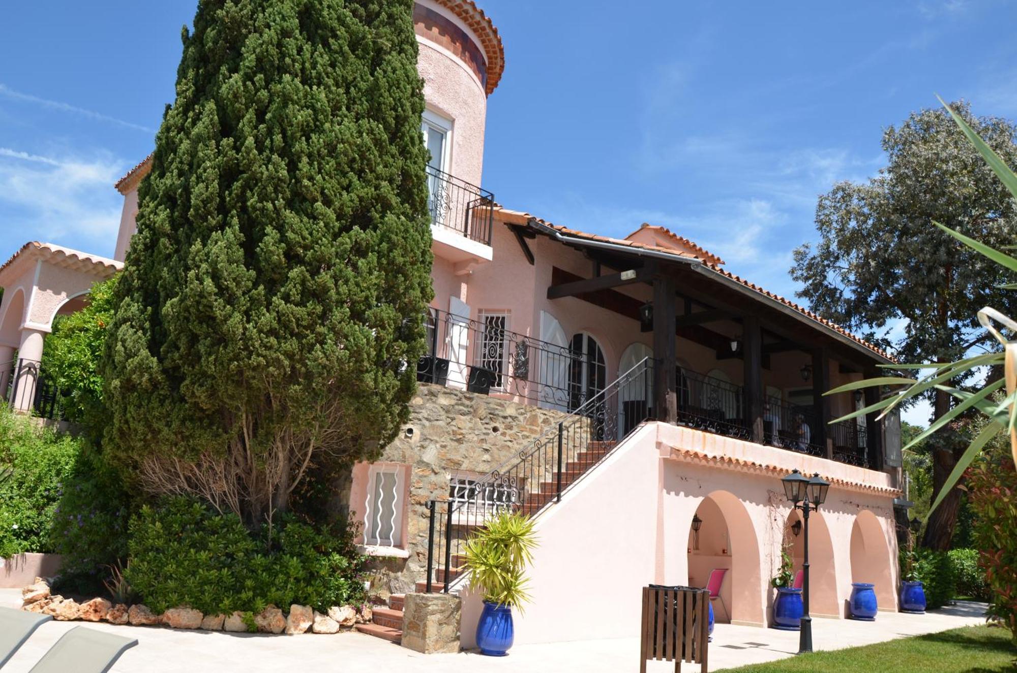 Hotel Villa Des Anges 그리모 외부 사진
